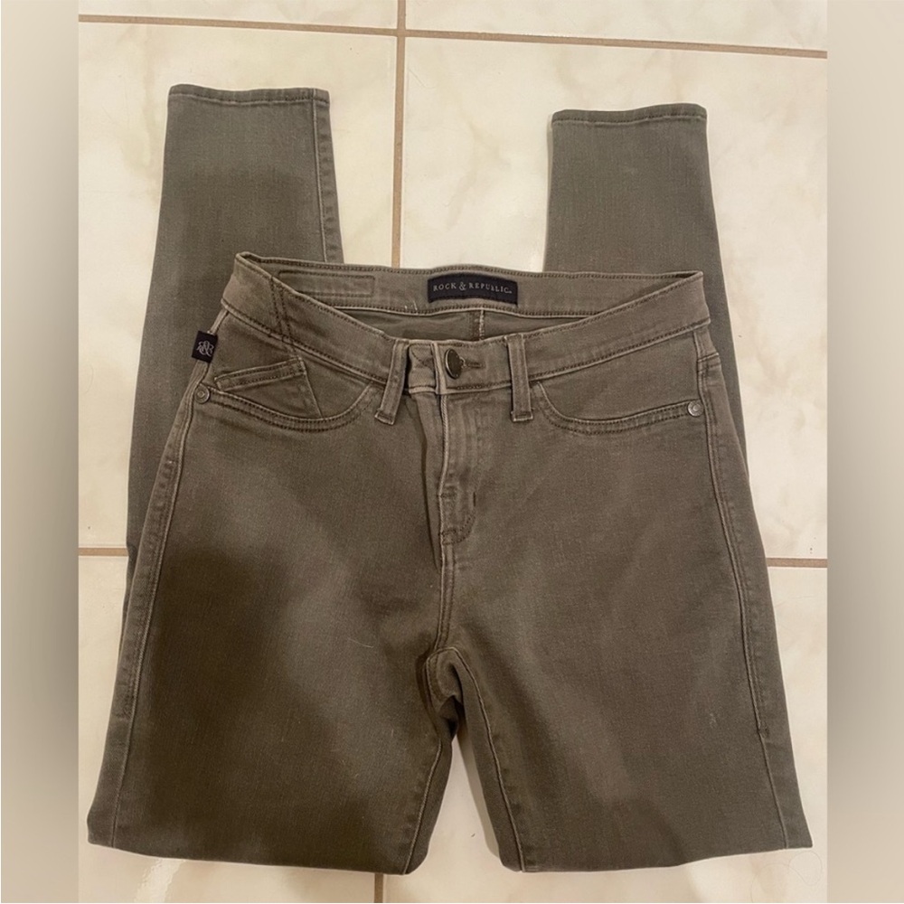 Rock & Republic “Kashmiere” Skinny Jeans – Size 8M